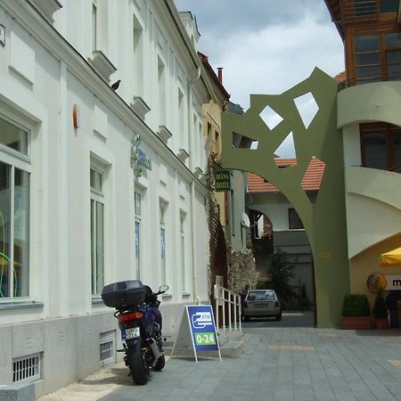 Hotel Diána Pécs Exterior foto