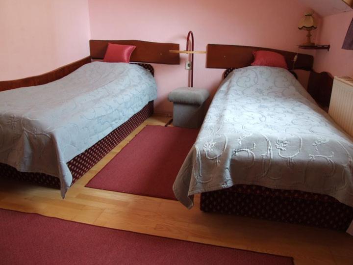Hotel Diána Pécs Habitación foto