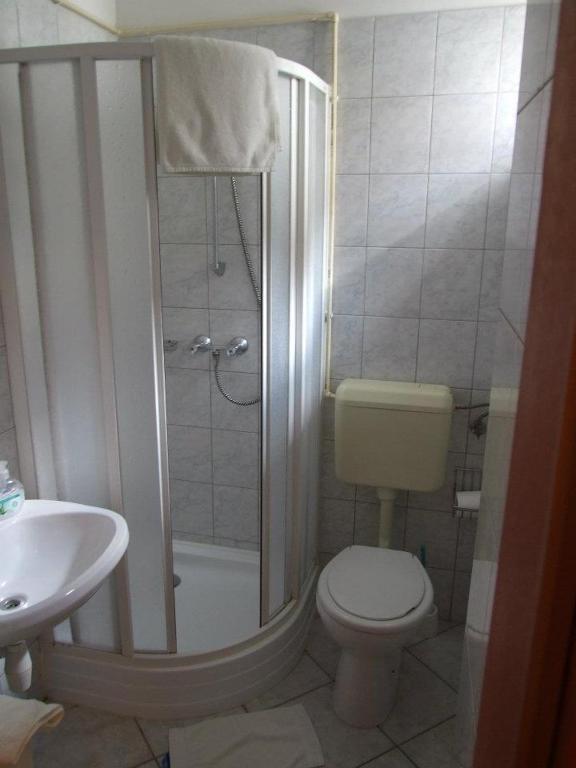 Hotel Diána Pécs Habitación foto