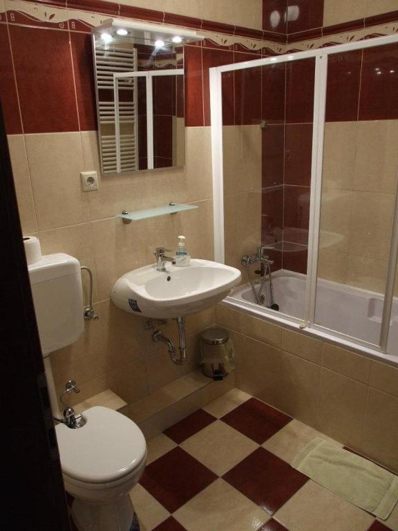 Hotel Diána Pécs Habitación foto