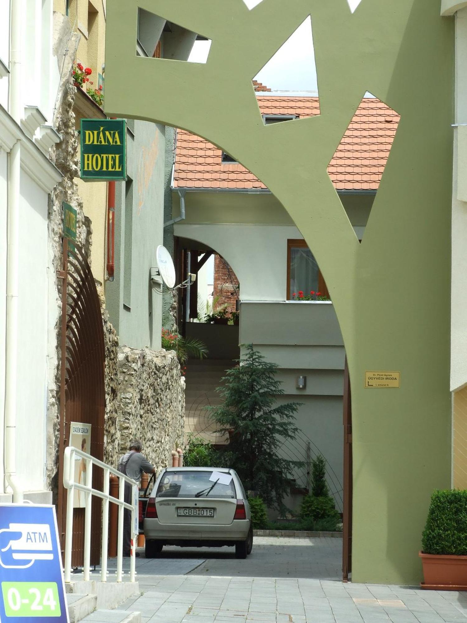 Hotel Diána Pécs Exterior foto