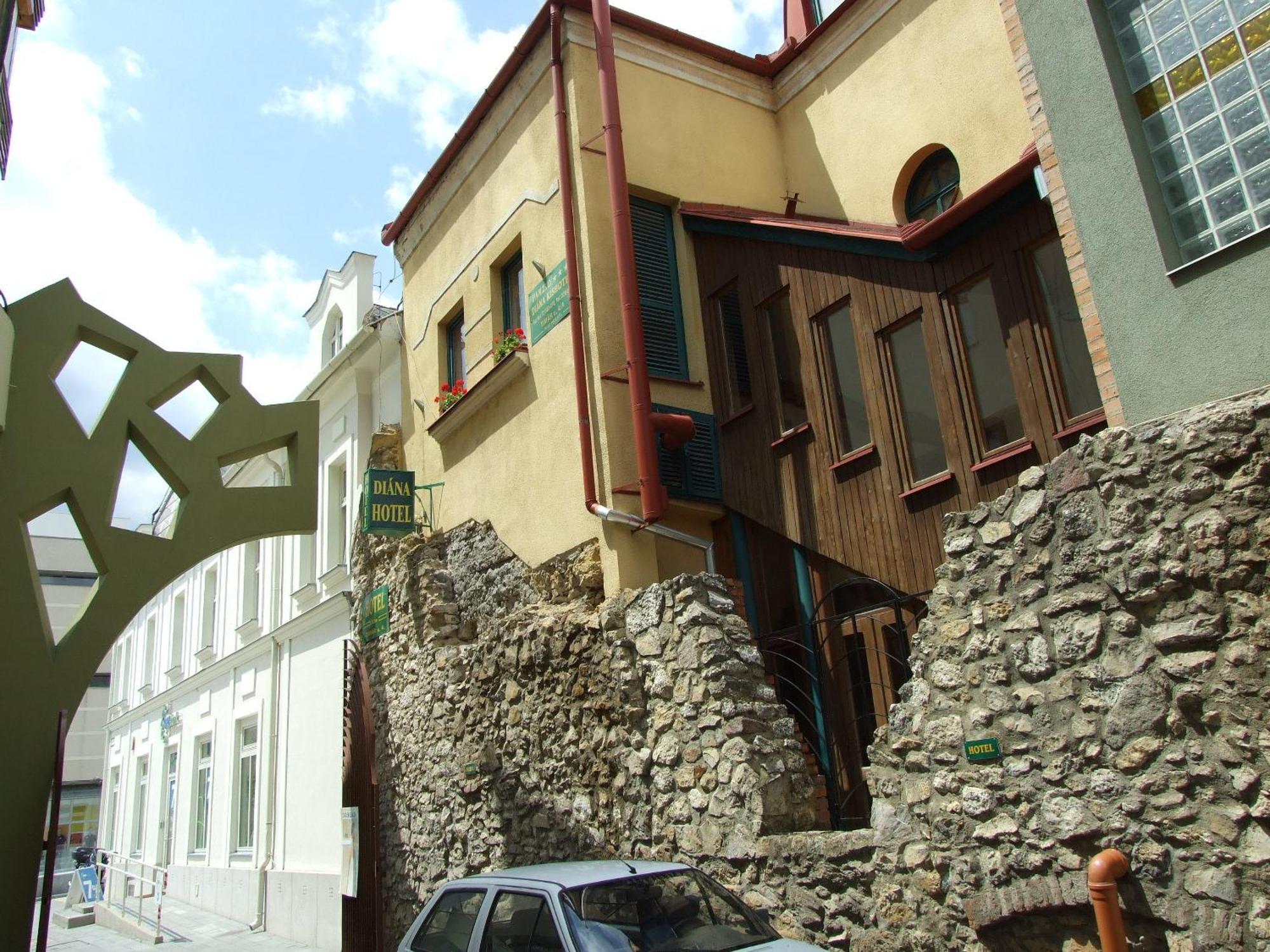 Hotel Diána Pécs Exterior foto